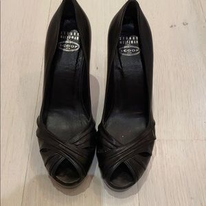 Stuart Weitzman black leather heels